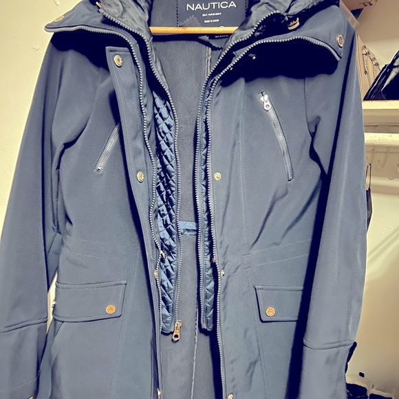 Light spring/fall jacket. - Picture 4 of 5